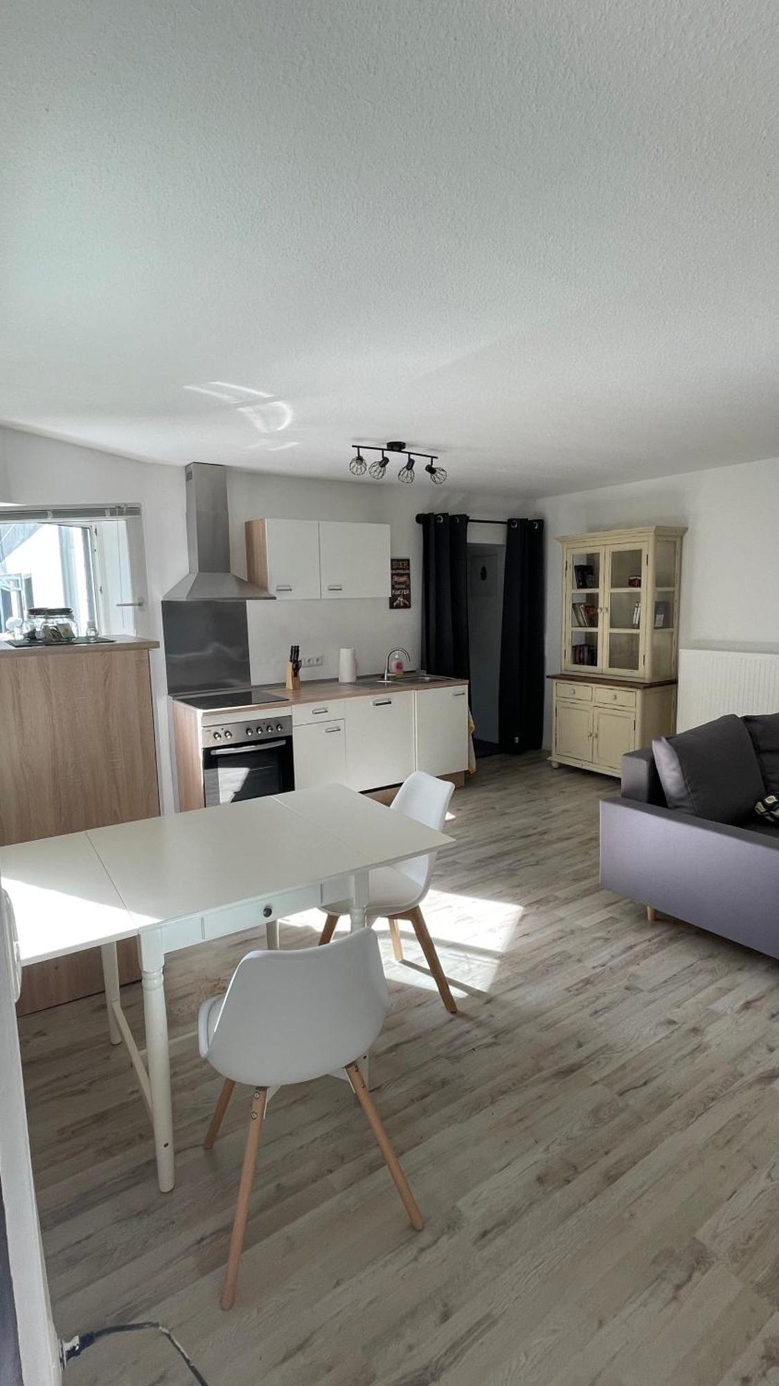 Apartment Oase Im Hinterhofhaus,terrasse, Fahrräder, Parkplatz, Ruhe, Netfilx Duisburg
